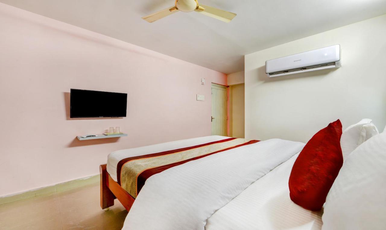 Pleasant Days Hotel Chennai Exterior foto
