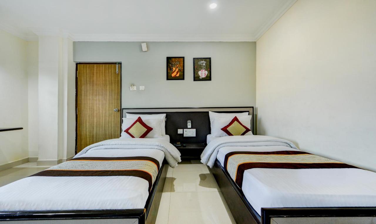 Pleasant Days Hotel Chennai Exterior foto