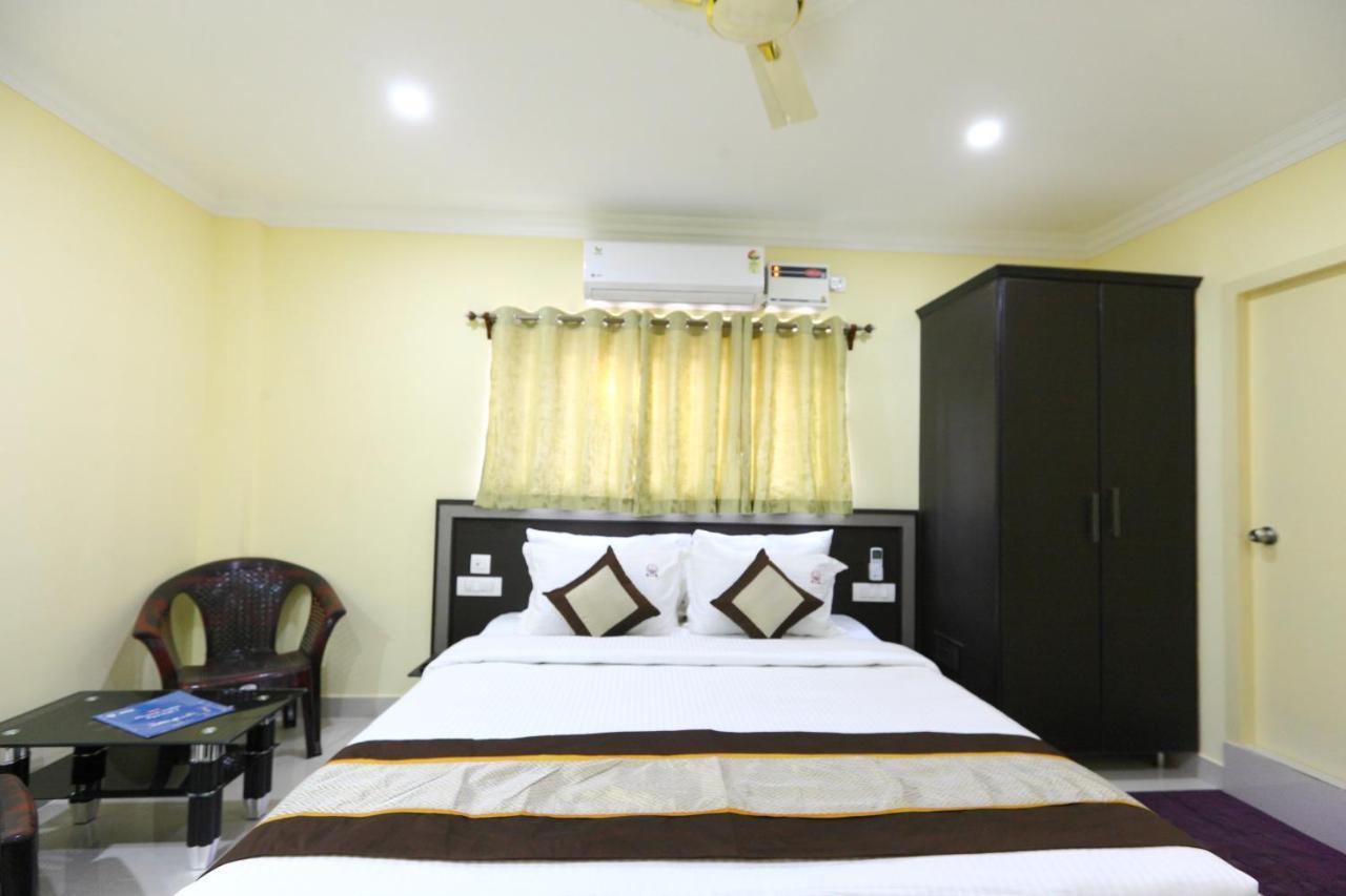 Pleasant Days Hotel Chennai Exterior foto